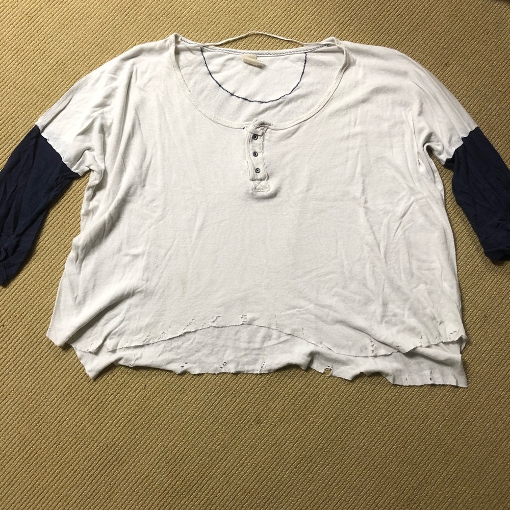 FREE PEOPLE oversized distressed quarter sleeve